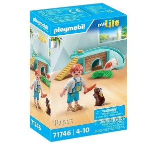Zestaw z figurkami My Life 71746 Chłopiec ze świnką morską Playmobil