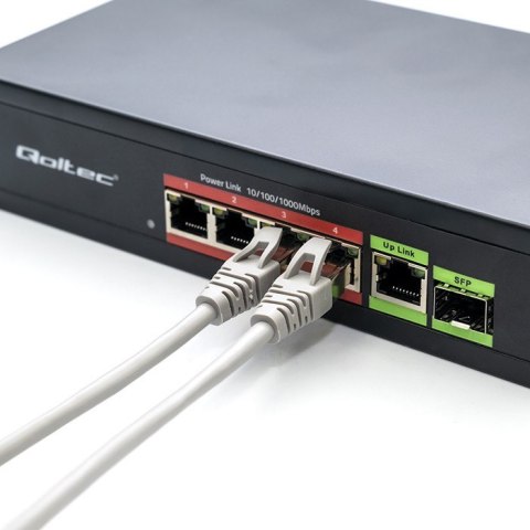 Przełącznik sieciowy SWITCH FAST ETHERNET PoE 4x RJ45 PoE 1x RJ45Uplink 1x SFP | 65W | 1000 Mb/s Qoltec
