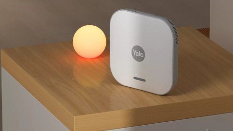 Zestaw startowy inteligentnego alarmu + YALE HOME