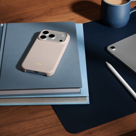 Etui Beats zgodne z MagSafe i panelem Sterowanie aparatem do iPhonea 17 Pro - boksytowy beżowy Apple